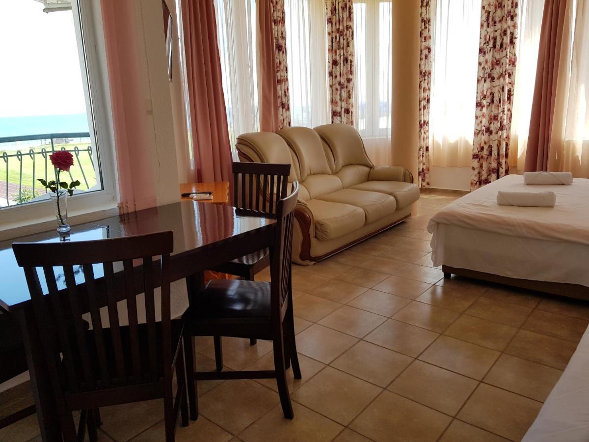 מלון Sunny Island אובזור מראה חיצוני תמונה