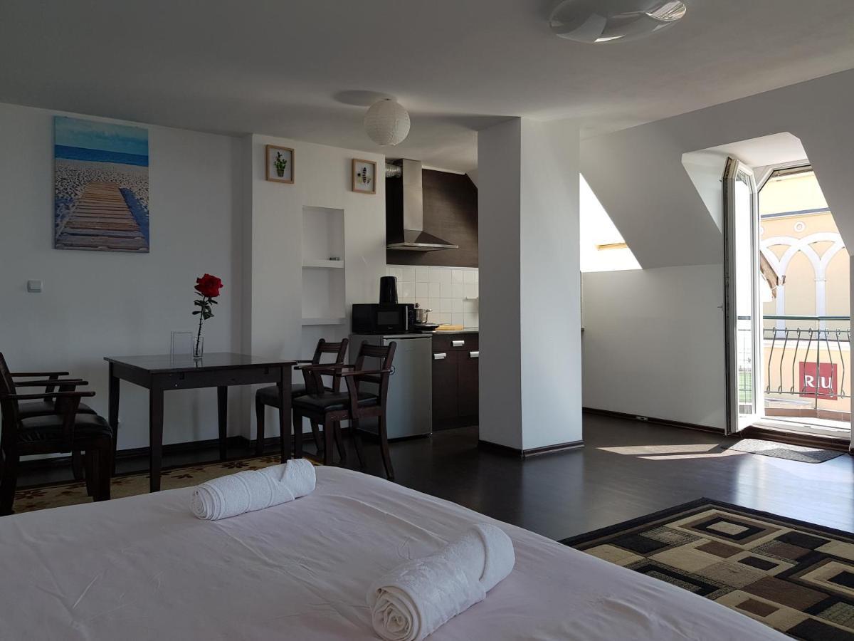 מלון Sunny Island אובזור מראה חיצוני תמונה